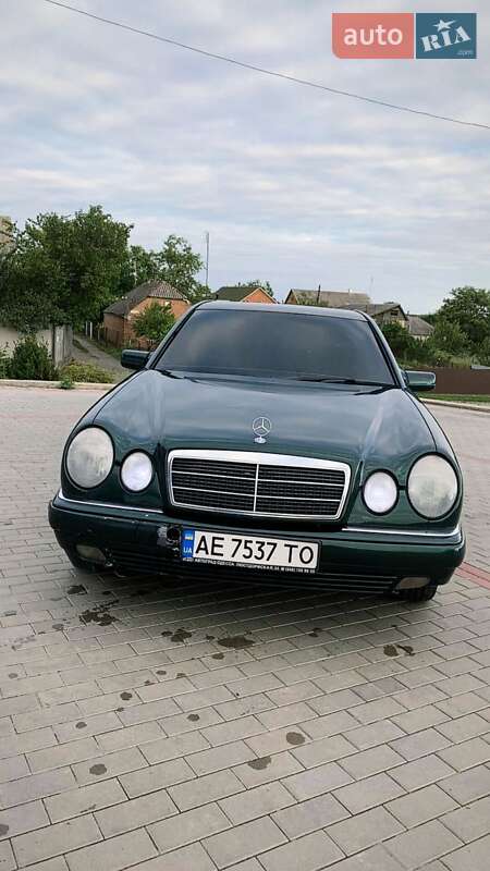 Mercedes-Benz E-Class 1998