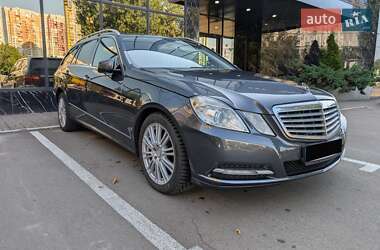 Универсал Mercedes-Benz E-Class 2012 в Киеве