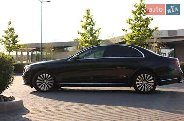 Седан Mercedes-Benz E-Class 2018 в  фото 16 Седан Mercedes-Benz E-Class 2018 в