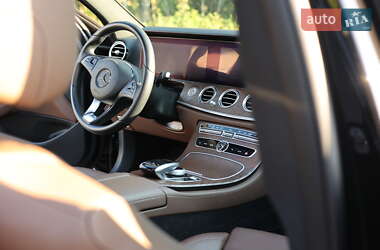 Седан Mercedes-Benz E-Class 2018 в  фото 33 Седан Mercedes-Benz E-Class 2018 в