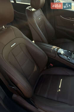 Седан Mercedes-Benz E-Class 2022 в 