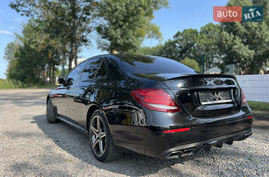 Седан Mercedes-Benz E-Class 2016 в 