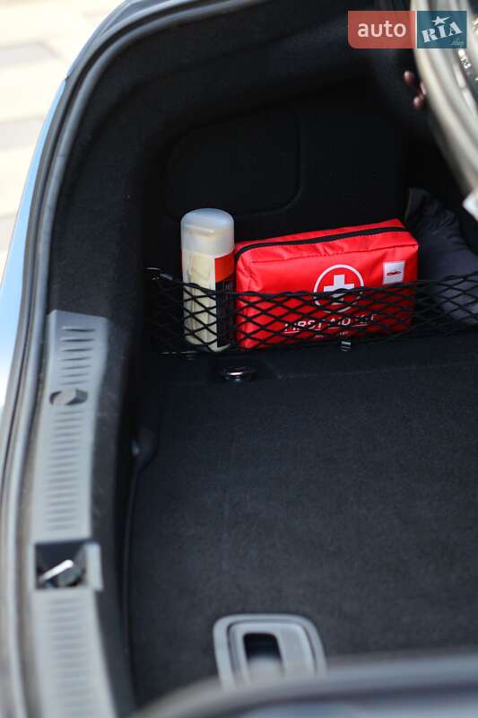 Седан Mercedes-Benz E-Class 2016 в Кривому Розі