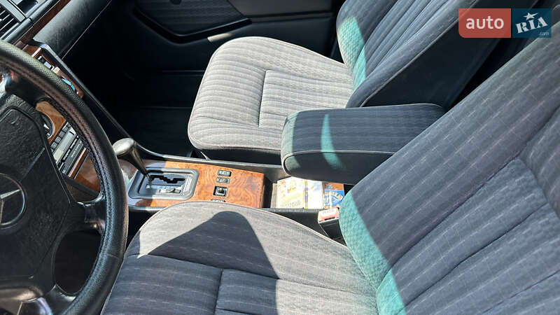 Універсал Mercedes-Benz E-Class 1992 в Києві фото 9 Універсал Mercedes-Benz E-Class 1992 в Києві