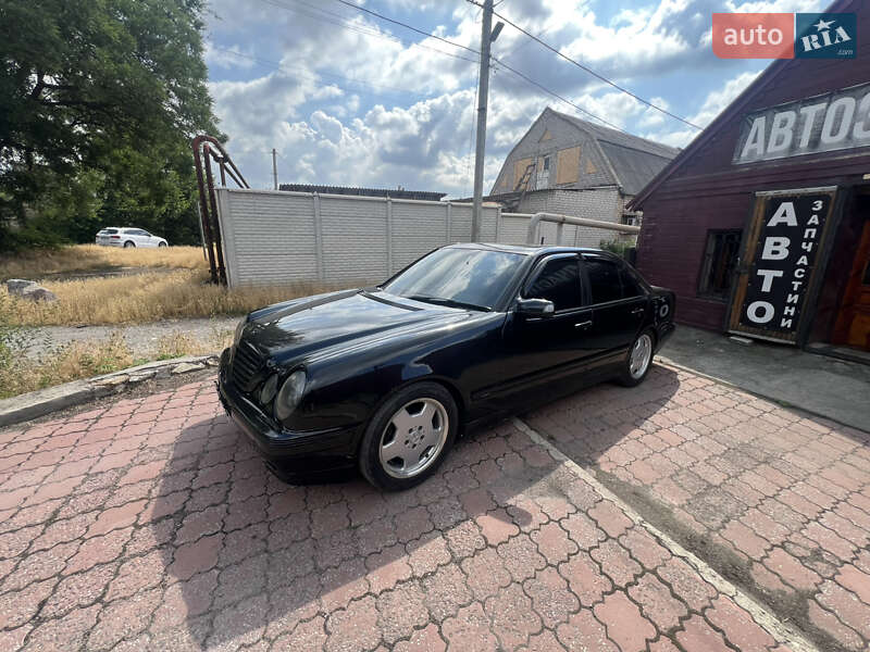 Седан Mercedes-Benz E-Class 2001 в Запоріжжі