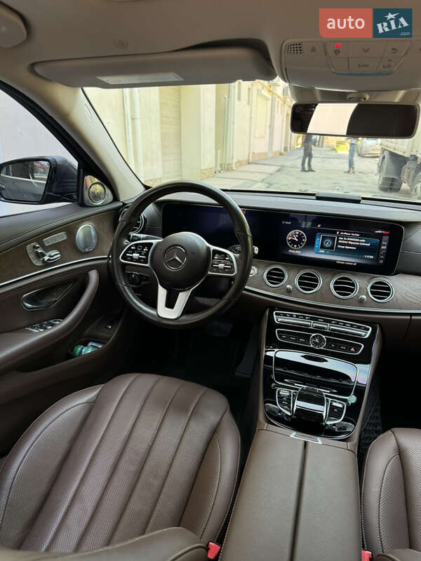 Седан Mercedes-Benz E-Class 2018 в Одессе фото 35 Седан Mercedes-Benz E-Class 2018 в Одессе