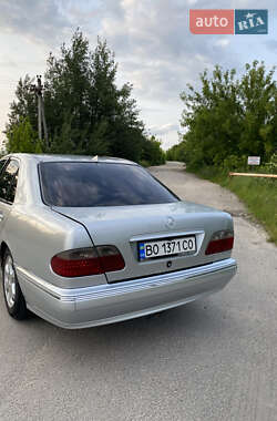Седан Mercedes-Benz E-Class 1999 в 