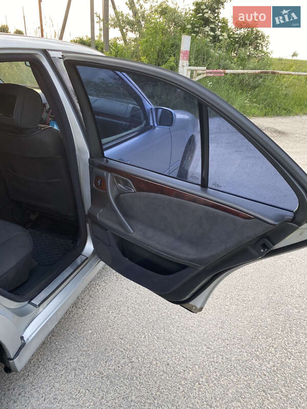 Седан Mercedes-Benz E-Class 1999 в Тернополе