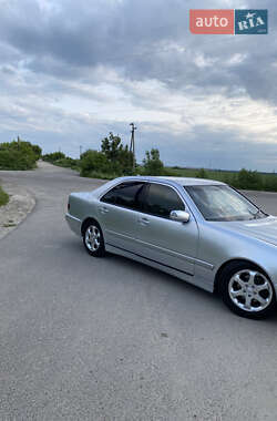 Седан Mercedes-Benz E-Class 1999 в 