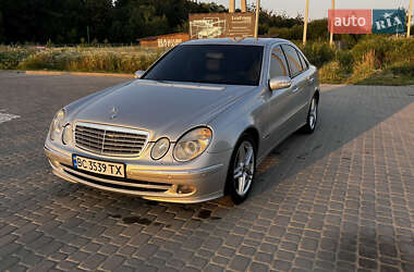 Седан Mercedes-Benz E-Class 2004 в Львове