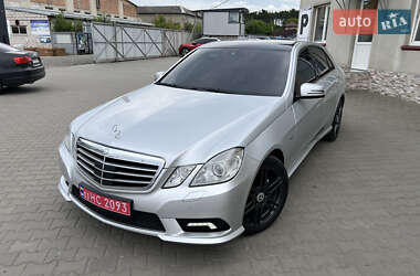 Седан Mercedes-Benz E-Class 2010 в Луцке