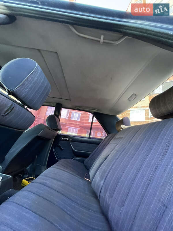 Седан Mercedes-Benz E-Class 1988 в Тернополі фото 18 Седан Mercedes-Benz E-Class 1988 в Тернополі