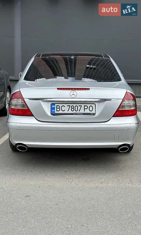 Седан Mercedes-Benz E-Class 2008 в Львове