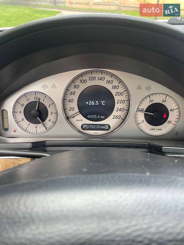 Седан Mercedes-Benz E-Class 2008 в Львове