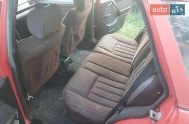 Универсал Mercedes-Benz E-Class 1985 в 