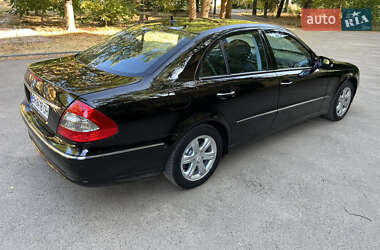 Седан Mercedes-Benz E-Class 2008 в 