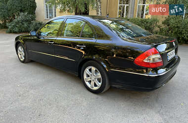 Седан Mercedes-Benz E-Class 2008 в 