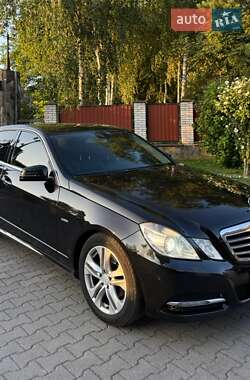 Седан Mercedes-Benz E-Class 2010 в Черновцах