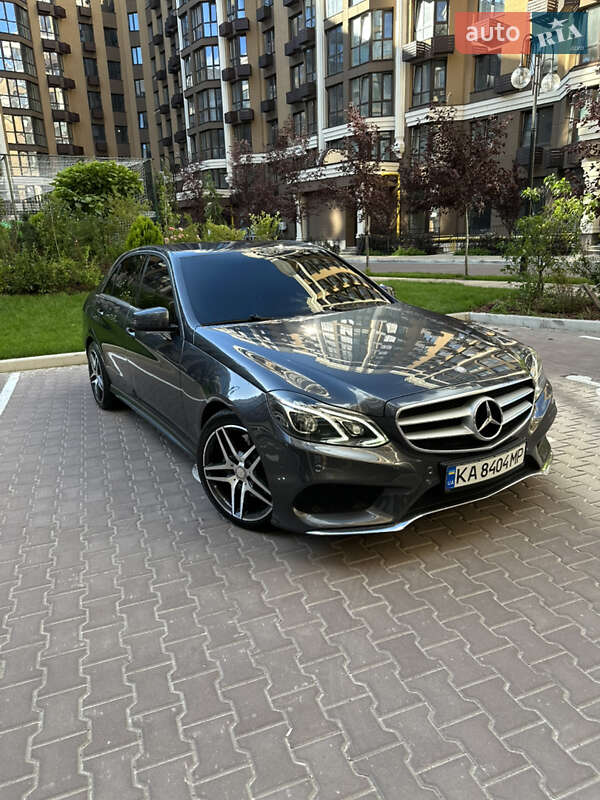 Седан Mercedes-Benz E-Class 2014 в Киеве