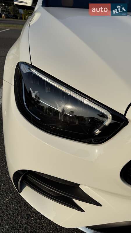 Седан Mercedes-Benz E-Class 2022 в Києві
