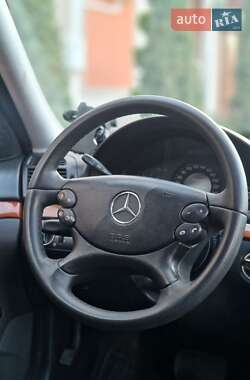 Седан Mercedes-Benz E-Class 2008 в 