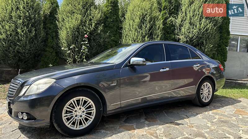Седан Mercedes-Benz E-Class 2011 в Умани фото 2 Седан Mercedes-Benz E-Class 2011 в Умани