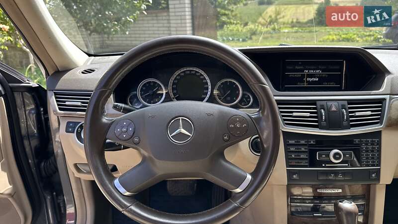 Седан Mercedes-Benz E-Class 2011 в Умани фото 7 Седан Mercedes-Benz E-Class 2011 в Умани