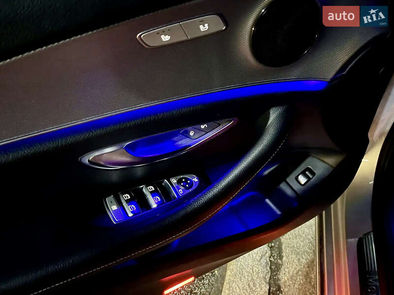 Седан Mercedes-Benz E-Class 2016 в Киеве