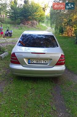 Седан Mercedes-Benz E-Class 2002 в 
