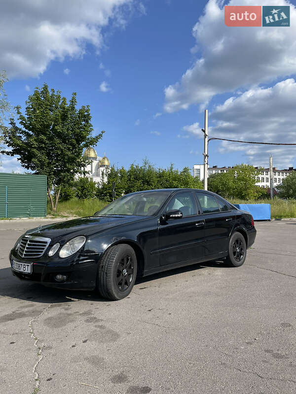 Седан Mercedes-Benz E-Class 2007 в 