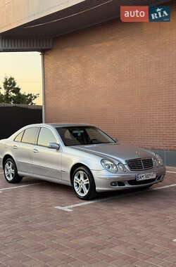 Седан Mercedes-Benz E-Class 2003 в Одесі
