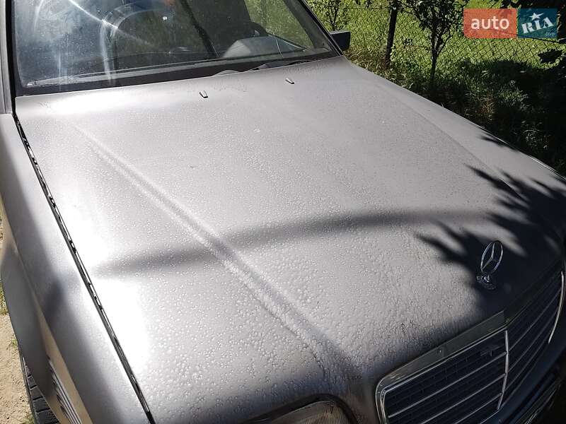 Седан Mercedes-Benz E-Class 1992 в Яремчі фото 2 Седан Mercedes-Benz E-Class 1992 в Яремчі
