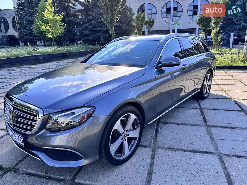 Универсал Mercedes-Benz E-Class 2016 в Львове
