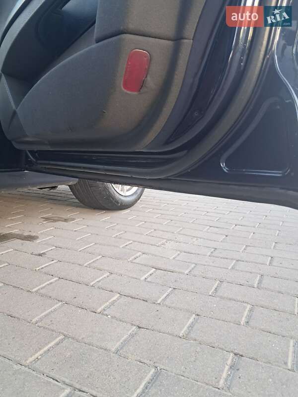 Седан Mercedes-Benz E-Class 2003 в Львові фото 9 Седан Mercedes-Benz E-Class 2003 в Львові