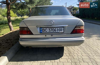 Седан Mercedes-Benz E-Class 1994 в 