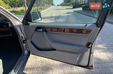 Седан Mercedes-Benz E-Class 1994 в 