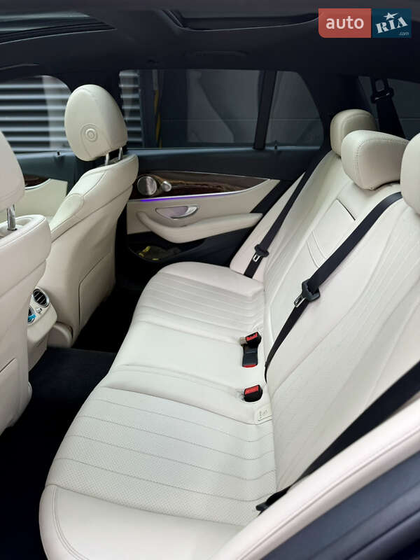 Универсал Mercedes-Benz E-Class 2017 в Львове