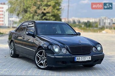 Седан Mercedes-Benz E-Class 2000 в Вінниці