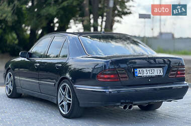 Седан Mercedes-Benz E-Class 2000 в 