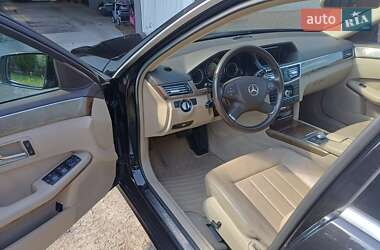 Седан Mercedes-Benz E-Class 2011 в 