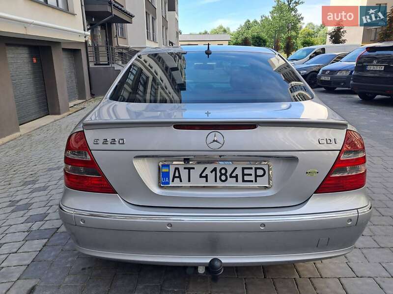 Седан Mercedes-Benz E-Class 2005 в Ивано-Франковске