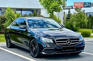 Седан Mercedes-Benz E-Class 2018 в 