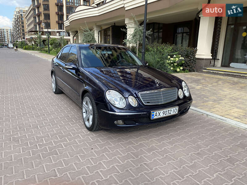 Седан Mercedes-Benz E-Class 2005 в Києві