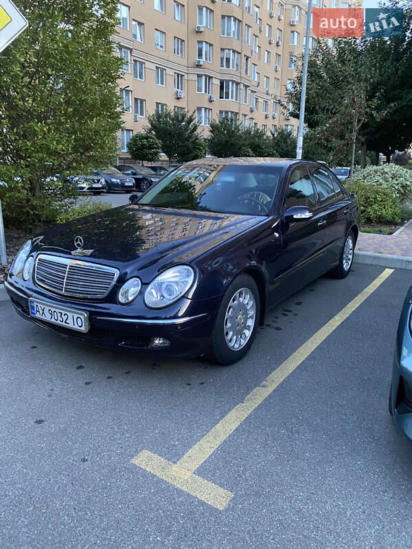 Седан Mercedes-Benz E-Class 2005 в Києві