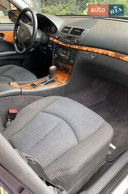 Седан Mercedes-Benz E-Class 2005 в 
