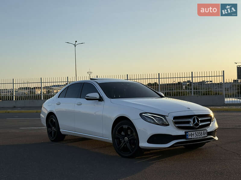 Седан Mercedes-Benz E-Class 2018 в Хмельницькому