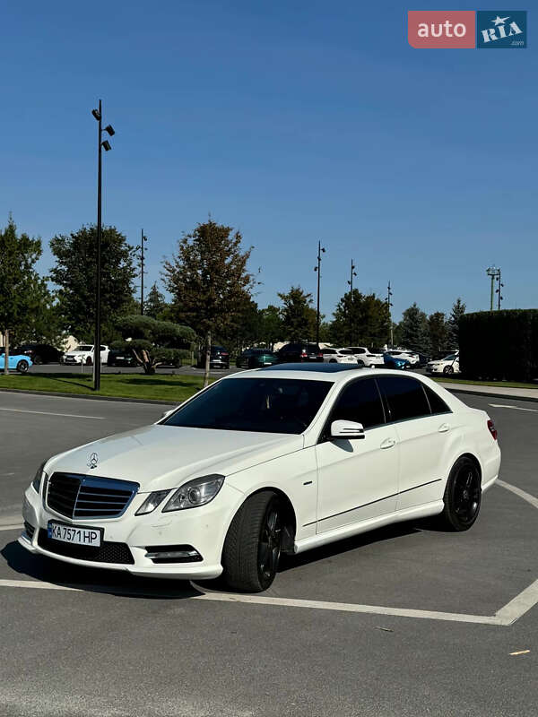 Mercedes-Benz E-Class 2012