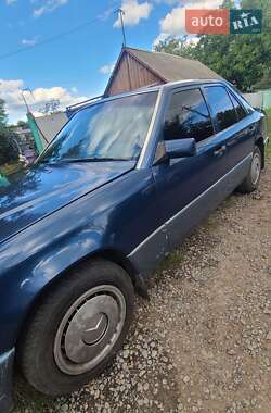 Седан Mercedes-Benz E-Class 1991 в Лубнах