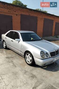 Седан Mercedes-Benz E-Class 1996 в Белой Церкви