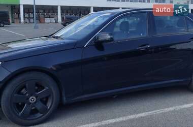 Седан Mercedes-Benz E-Class 2012 в Киеве